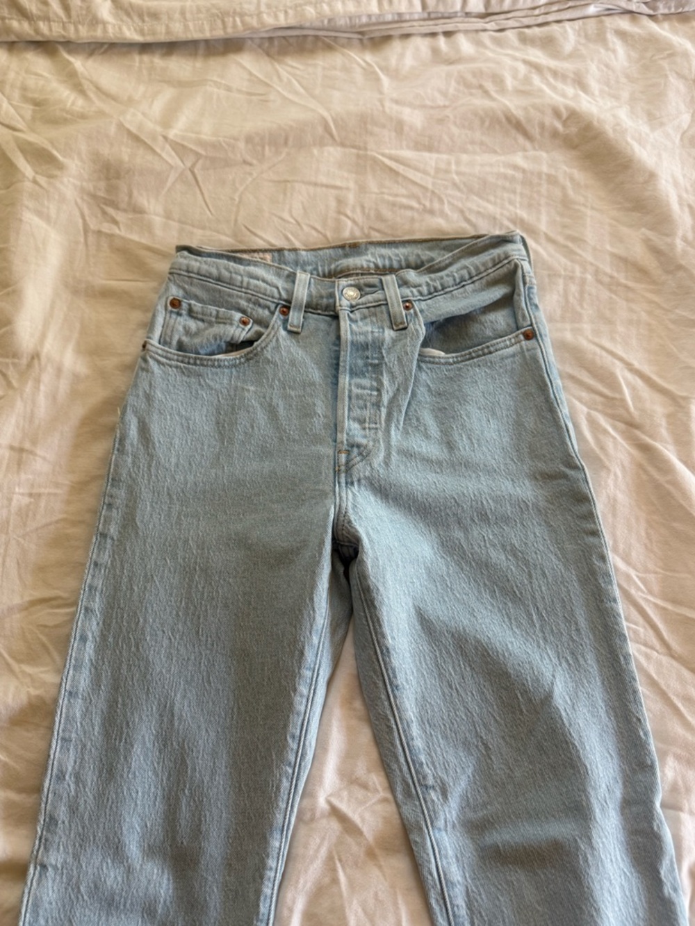 Levi 501 Jeans - Picture 4 of 6